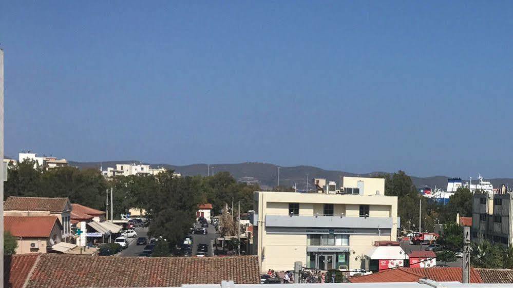 Nj Apartments Lavrion Bagian luar foto