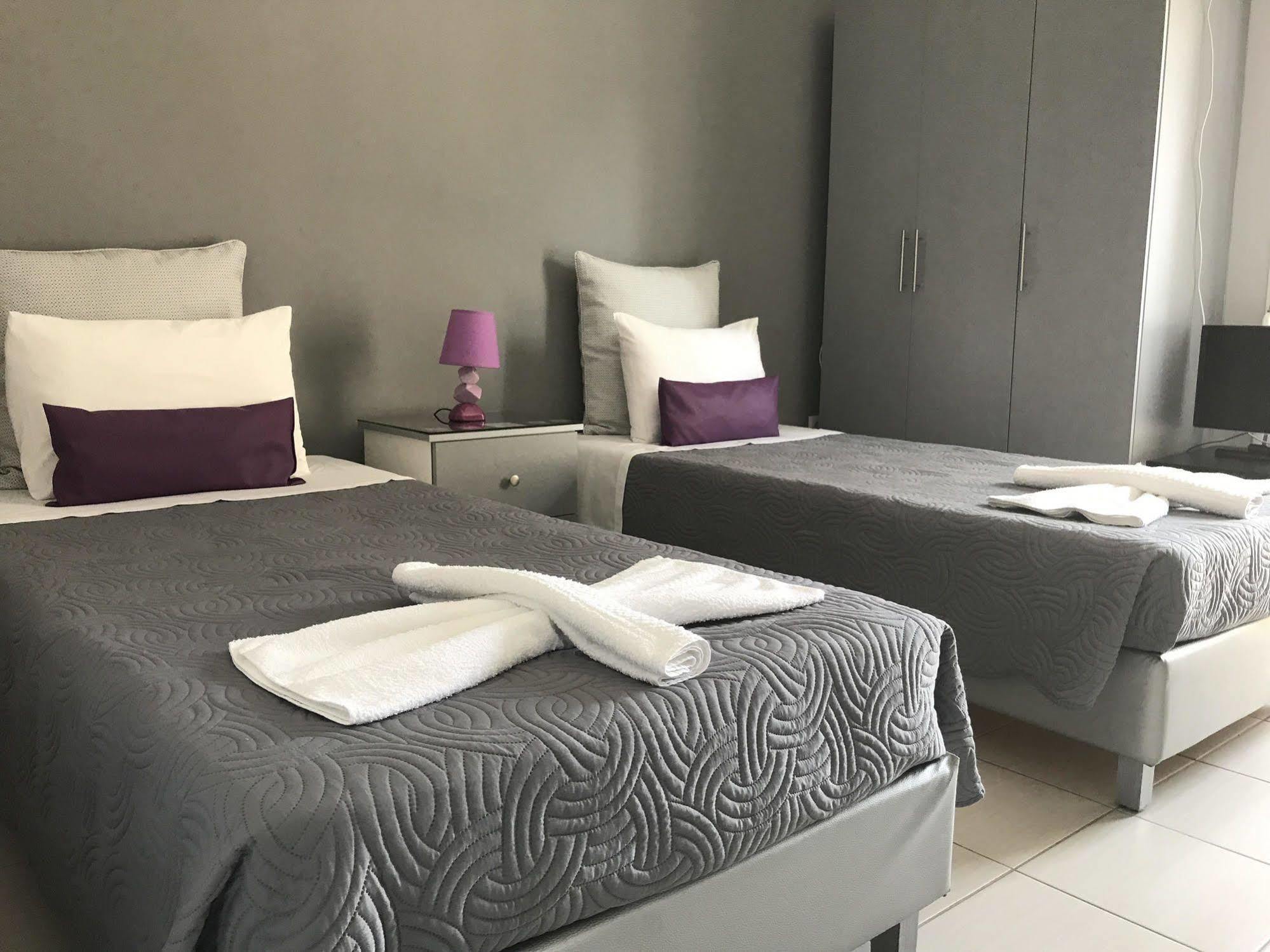 Nj Apartments Lavrion Bagian luar foto